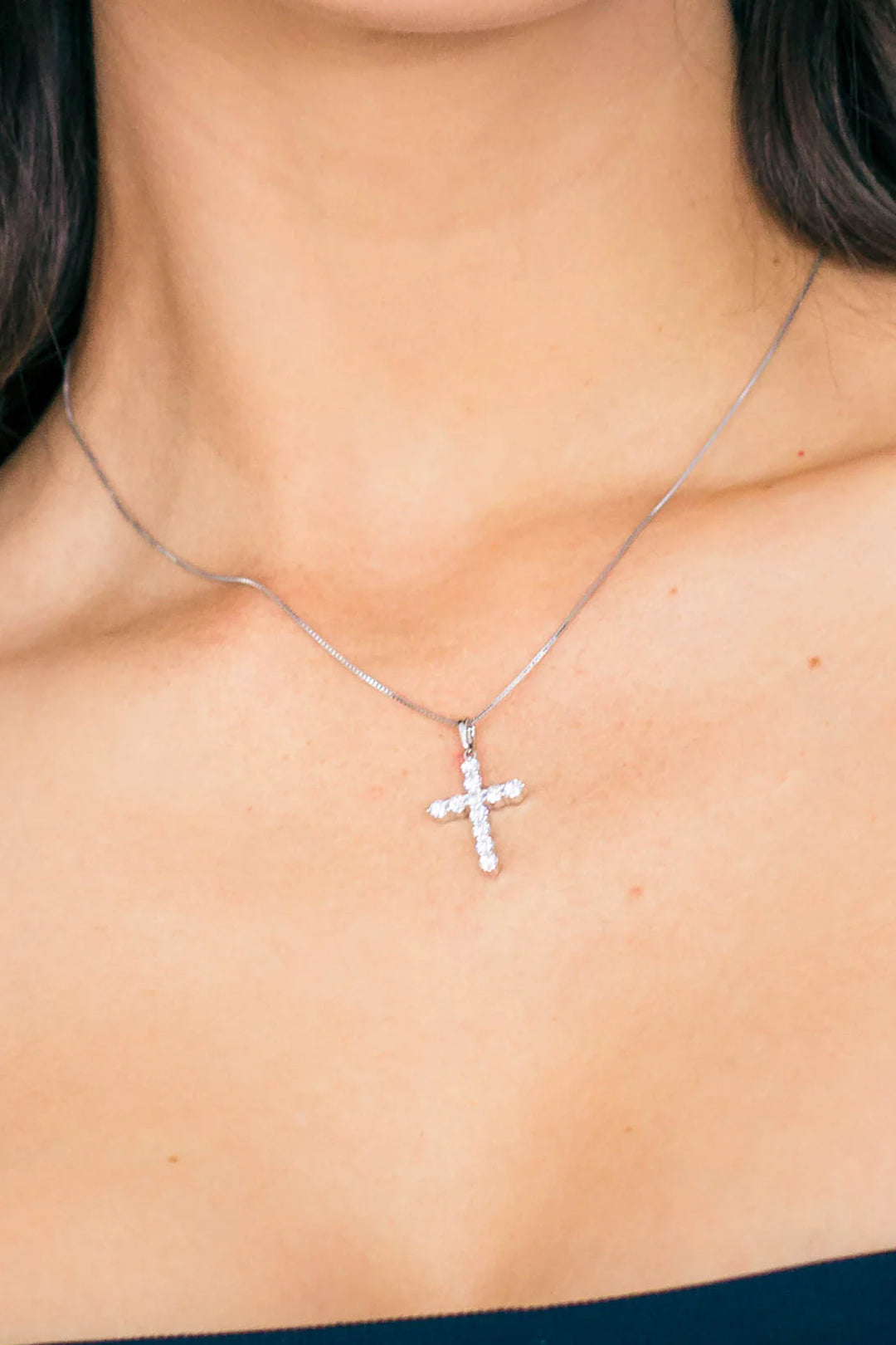 Georgini Gold Cross 1tcw In 9ct White Gold Pendant